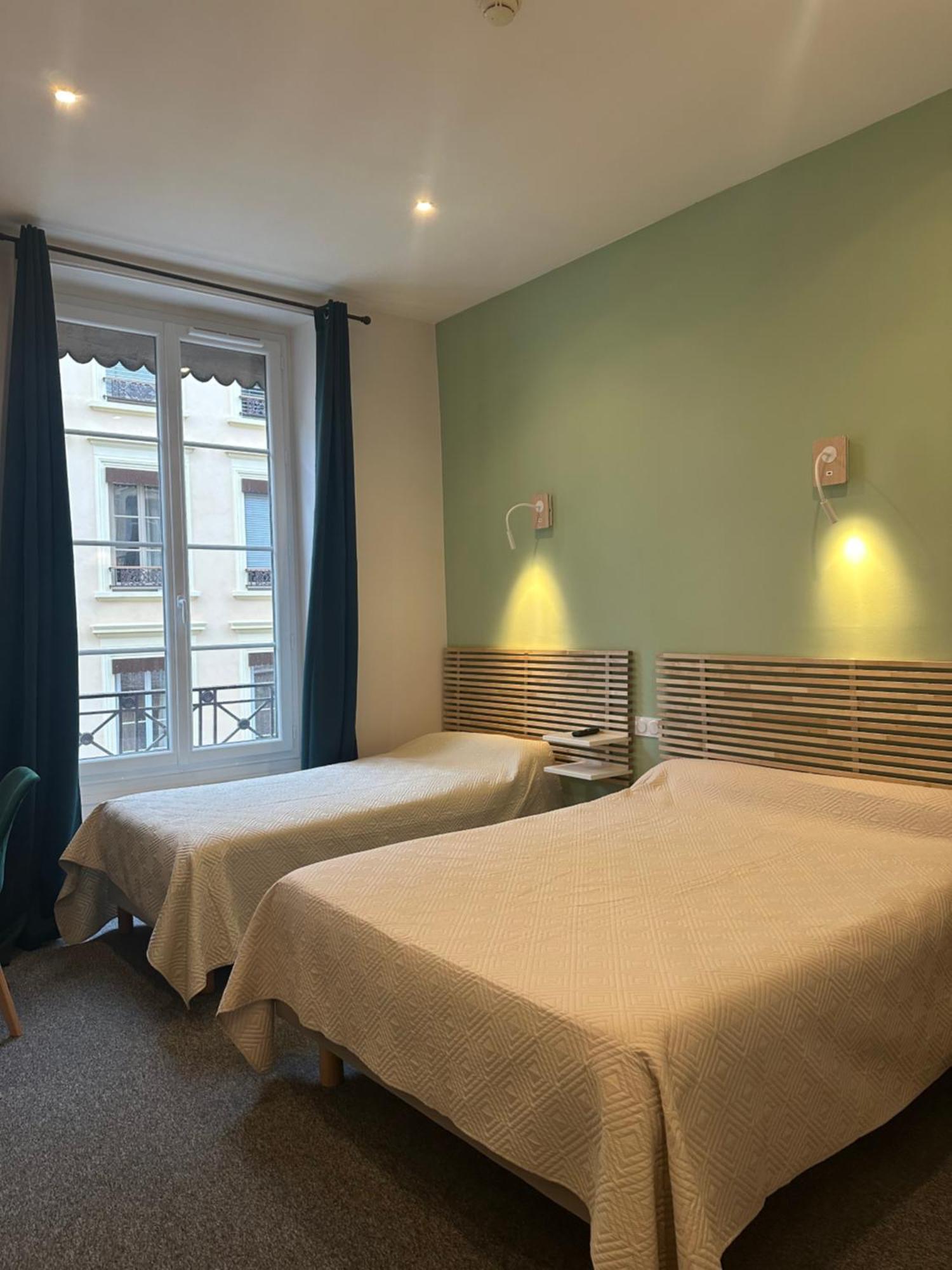 Hotel Azur Lyon Extérieur photo