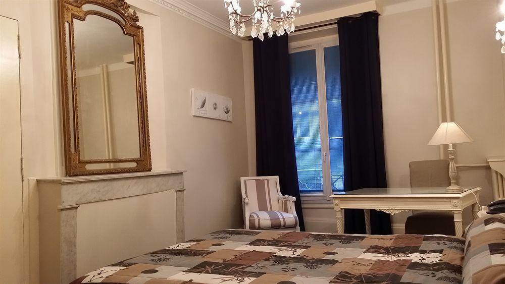 Hotel Azur Lyon Extérieur photo