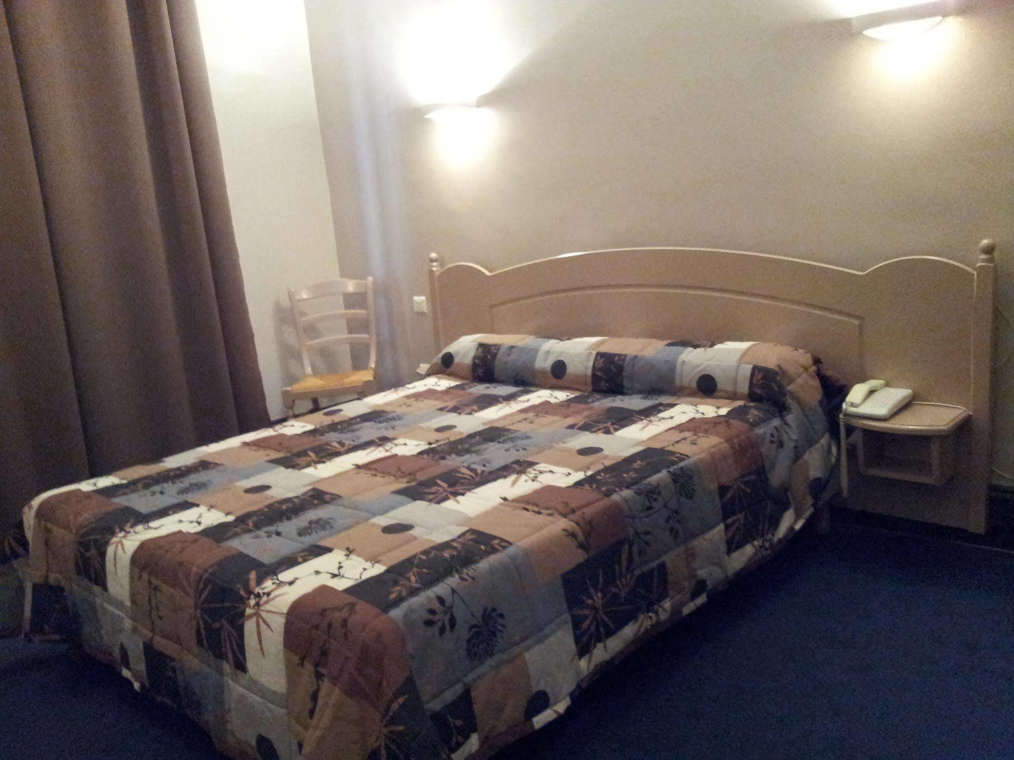 Hotel Azur Lyon Extérieur photo
